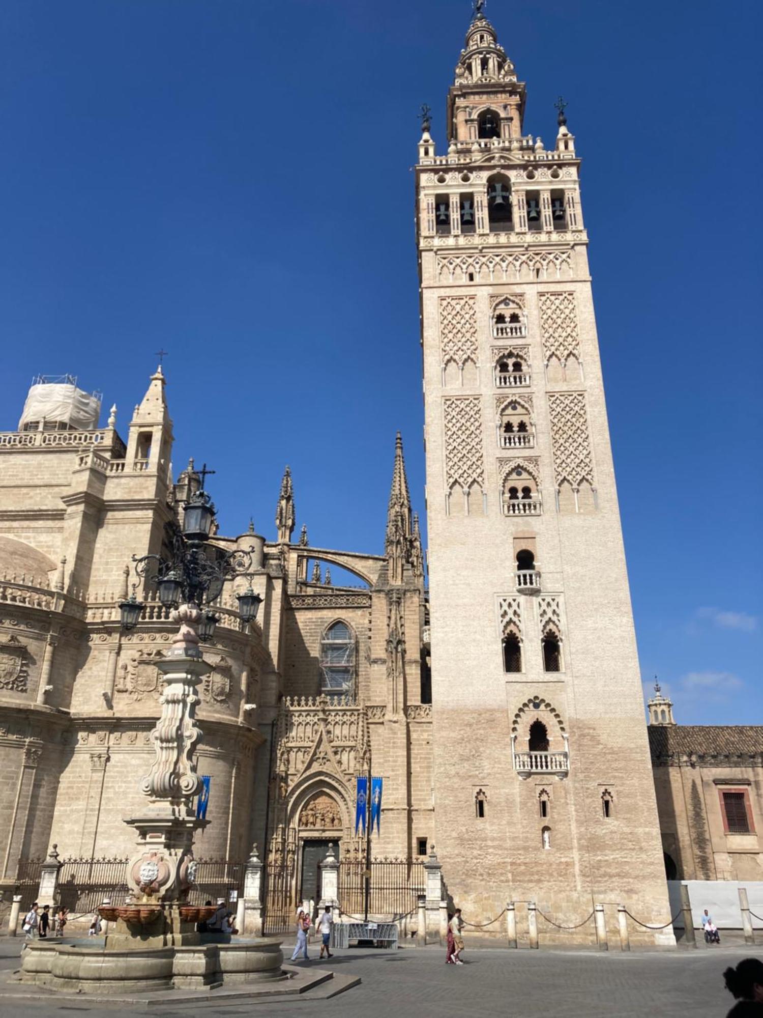 Jimios Alcazar Catedral Apartment เซบีญา ภายนอก รูปภาพ